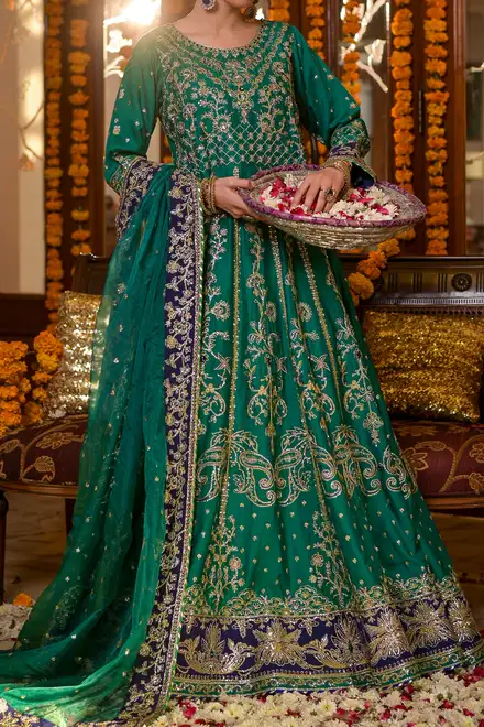 Luxury Formal Ready To Wear 2025 in UAE and Pakistan | Rafia Luxury Formal Ready To Wear 2025 in UAE and Pakistan | Rafia